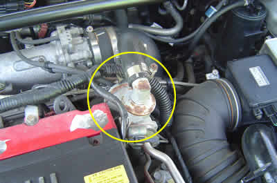 エンジンルーム内のさび